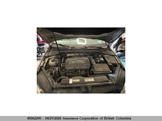 3VW217AU8GM043828 Volkswagen Golf
