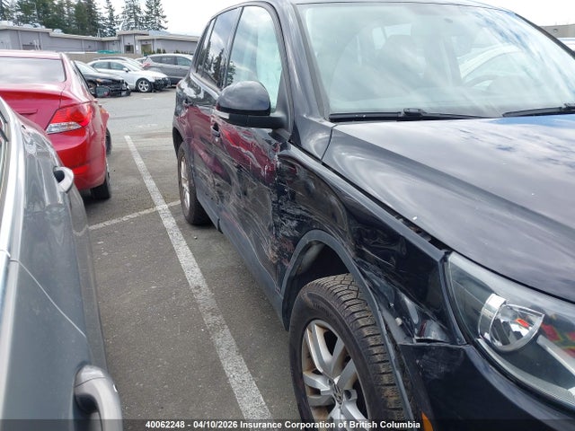 40062248 :رقم المزاد ، WVGHV3AX5DW614767 vin ، 2013 Volkswagen Tiguan S/se/sel مزاد بيع