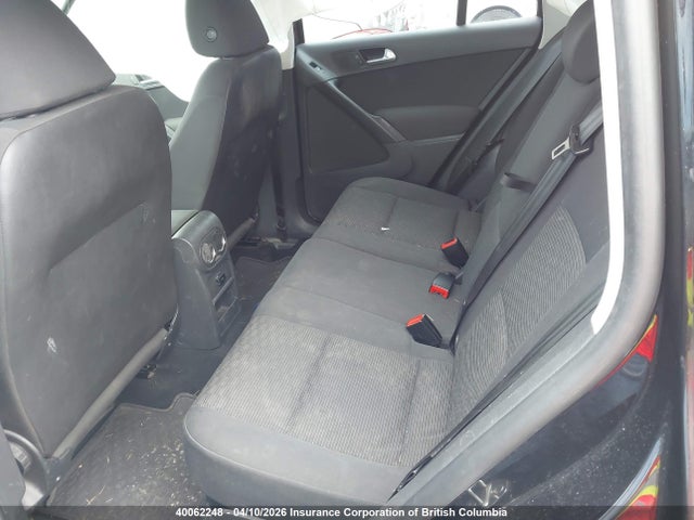 40062248 :رقم المزاد ، WVGHV3AX5DW614767 vin ، 2013 Volkswagen Tiguan S/se/sel مزاد بيع