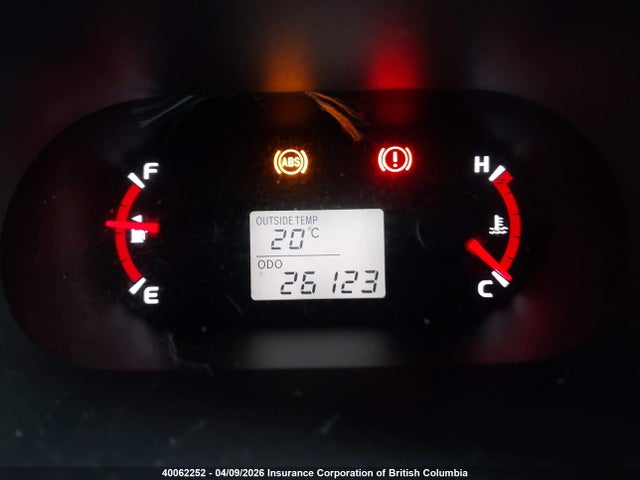 40062252 :رقم المزاد ، 2T1KU4EE9AC450696 vin ، 2010 Toyota Corolla Matrix مزاد بيع