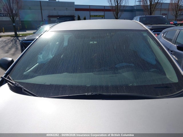 40062252 :رقم المزاد ، 2T1KU4EE9AC450696 vin ، 2010 Toyota Corolla Matrix مزاد بيع