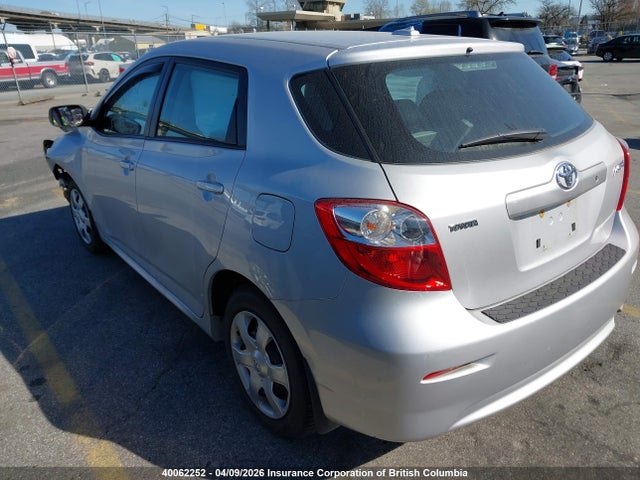40062252 :رقم المزاد ، 2T1KU4EE9AC450696 vin ، 2010 Toyota Corolla Matrix مزاد بيع