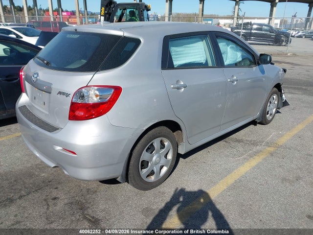 40062252 :رقم المزاد ، 2T1KU4EE9AC450696 vin ، 2010 Toyota Corolla Matrix مزاد بيع