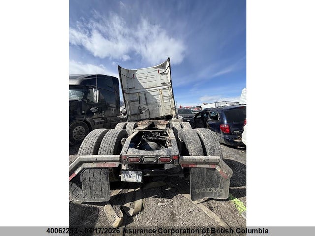 4V4NC9EJ8KN205143 Volvo Vn L
