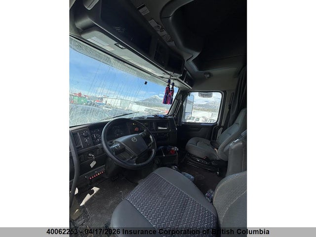 4V4NC9EJ8KN205143 Volvo Vn L