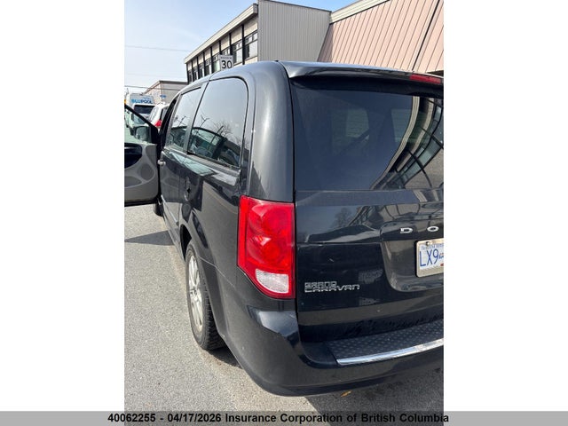 2C4RDGBGXFR586235 Dodge Grand Caravan Se