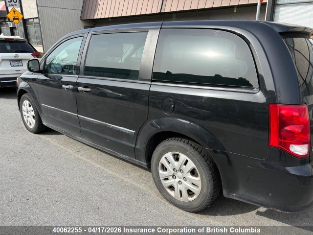2C4RDGBGXFR586235 Dodge Grand Caravan Se