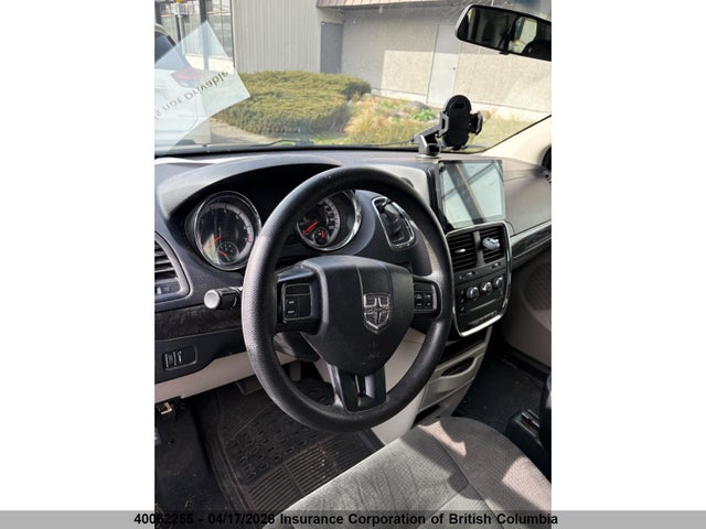 2C4RDGBGXFR586235 Dodge Grand Caravan Se
