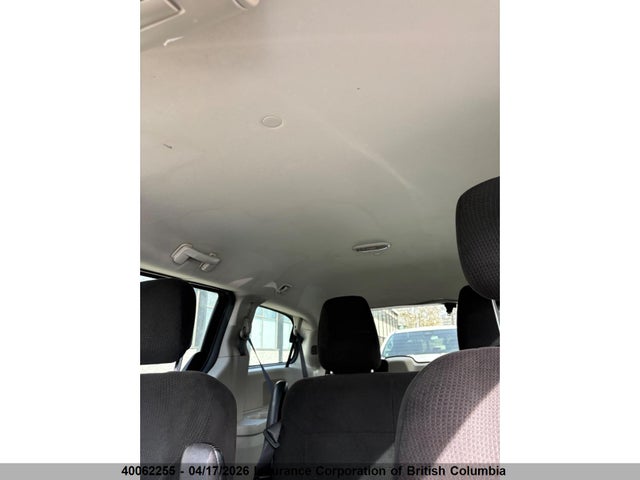 2C4RDGBGXFR586235 Dodge Grand Caravan Se