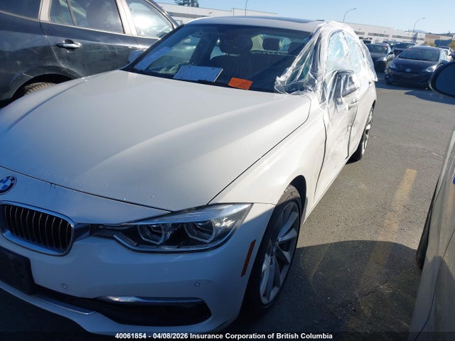 40061854 :رقم المزاد ، WBA8A3C3XHA067098 vin ، 2017 Bmw 320 Xi مزاد بيع