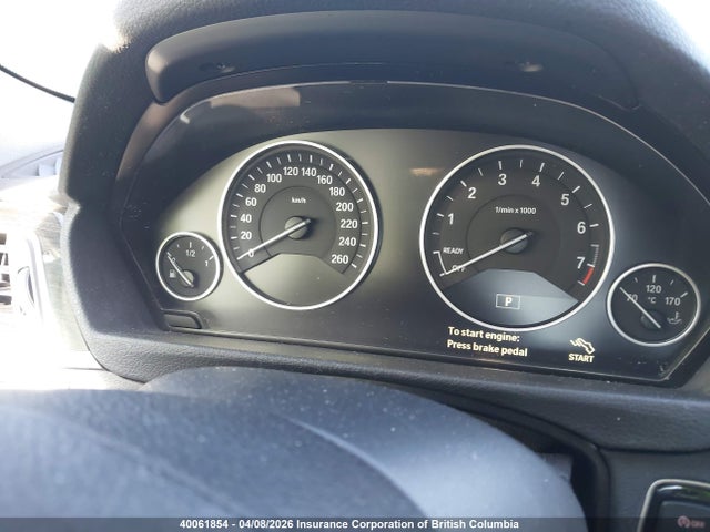 40061854 :رقم المزاد ، WBA8A3C3XHA067098 vin ، 2017 Bmw 320 Xi مزاد بيع