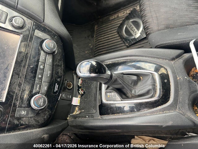 40062261 :رقم المزاد ، 5N1AT2MVXHC838376 vin ، 2017 Nissan Rogue مزاد بيع