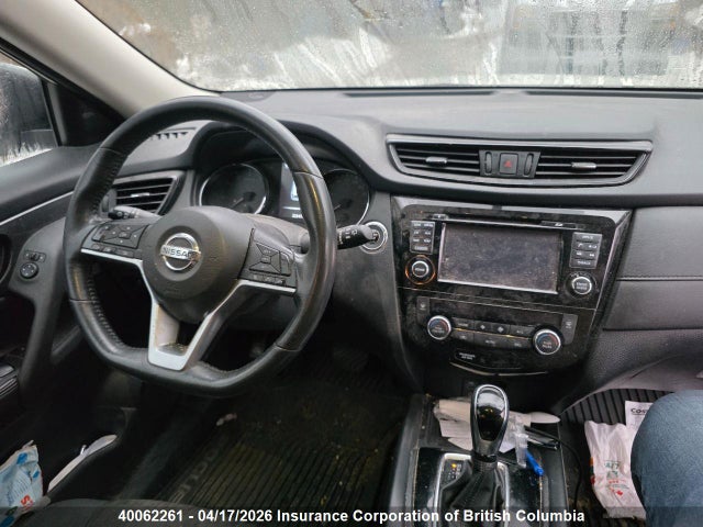 40062261 :رقم المزاد ، 5N1AT2MVXHC838376 vin ، 2017 Nissan Rogue مزاد بيع