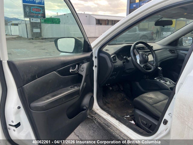 40062261 :رقم المزاد ، 5N1AT2MVXHC838376 vin ، 2017 Nissan Rogue مزاد بيع