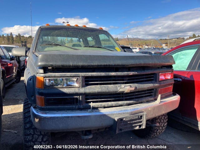 40062263 :رقم المزاد ، 1GCHK33R5YF506117 vin ، 2000 Chevrolet 3500 مزاد بيع