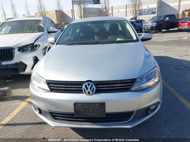 40062308 :رقم المزاد ، 3VWL07AJ6EM436673 vin ، 2014 Volkswagen Jetta مزاد بيع