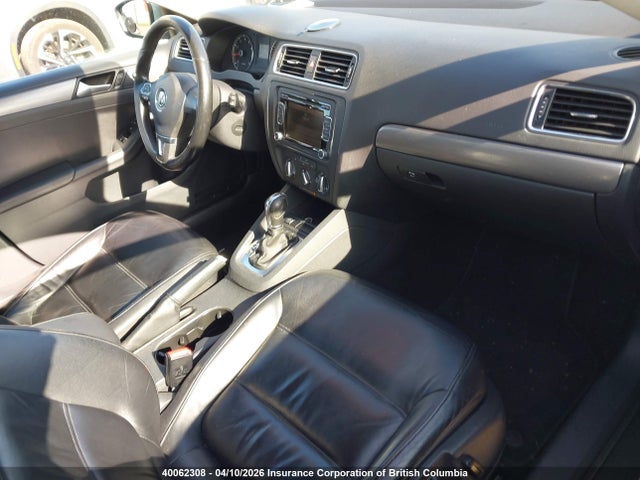 40062308 :رقم المزاد ، 3VWL07AJ6EM436673 vin ، 2014 Volkswagen Jetta مزاد بيع
