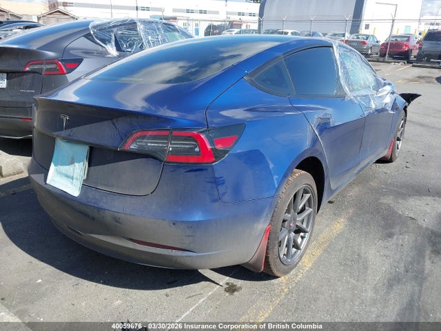 40059676 :رقم المزاد ، 5YJ3E1EAXMF875843 vin ، 2021 Tesla Model 3 مزاد بيع