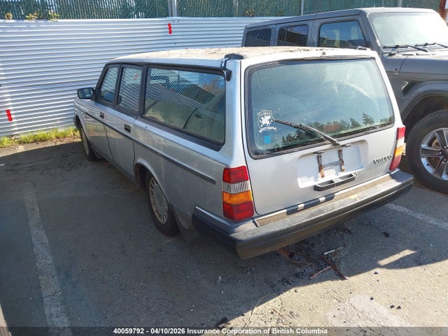 1992 Volvo 240 მანქანა იყიდება აუქციონზე, vin: YV1AW8805N1917405, აუქციონის ნომერი: 40059792