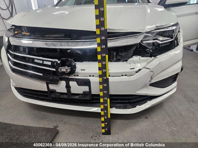40062369 :رقم المزاد ، 3VWE57BU1KM097335 vin ، 2019 Volkswagen Jetta مزاد بيع