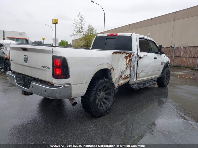 40062372 :رقم المزاد ، 3C63R3HL5GG233677 vin ، 2016 Ram 3500 Slt مزاد بيع