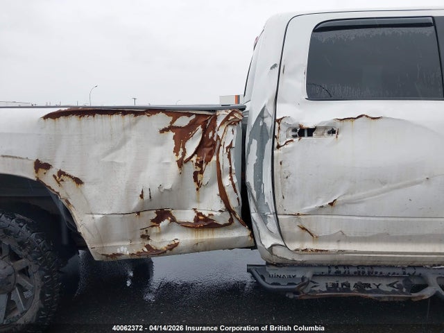 40062372 :رقم المزاد ، 3C63R3HL5GG233677 vin ، 2016 Ram 3500 Slt مزاد بيع