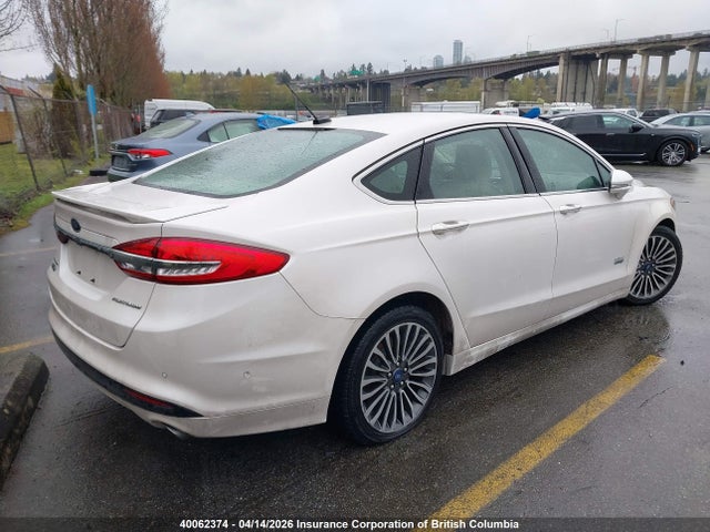 2017 Ford Fusion Titanium Phev მანქანა იყიდება აუქციონზე, vin: 3FA6P0SU3HR121452, აუქციონის ნომერი: 40062374