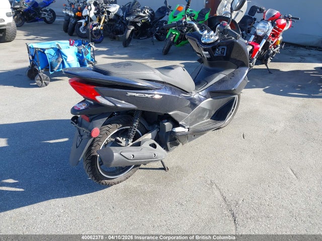 Продаж на аукціоні авто 2017 Honda Pcx 150, vin: RLHKF1820HY200005, номер лоту: 40062378