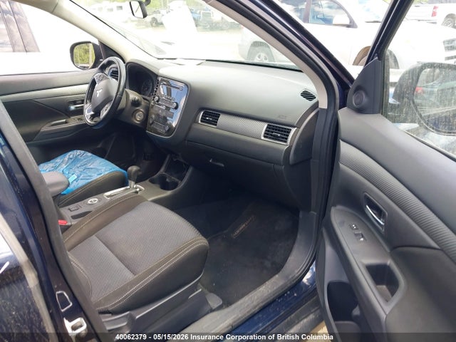 JA4AZ2A38GZ604605 Mitsubishi Outlander Es