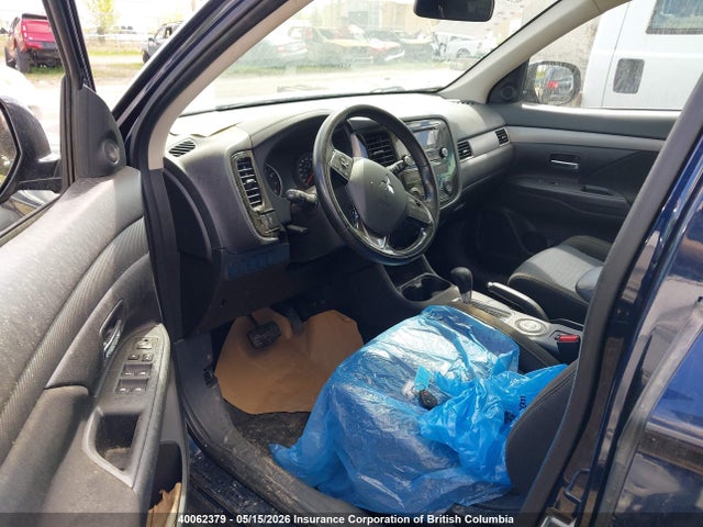 JA4AZ2A38GZ604605 Mitsubishi Outlander Es