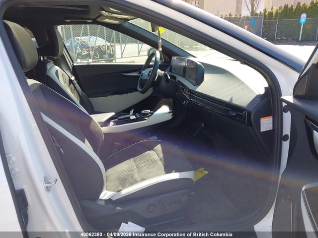 KIA EV6 2024 KNDC4DLC1R5230015 Image 5