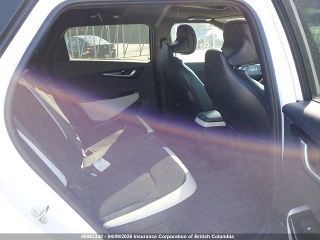 KIA EV6 2024 KNDC4DLC1R5230015 Image 8