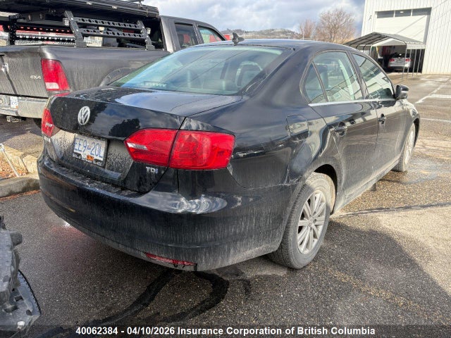 40062384 :رقم المزاد ، 3VWLL7AJ7DM448921 vin ، 2013 Volkswagen Jetta مزاد بيع