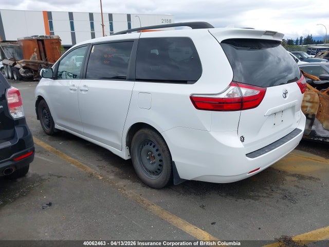 2019 Toyota Sienna Le მანქანა იყიდება აუქციონზე, vin: 5TDKZ3DC7KS014448, აუქციონის ნომერი: 40062463