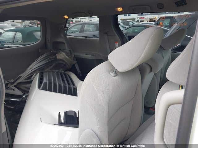 2019 Toyota Sienna Le მანქანა იყიდება აუქციონზე, vin: 5TDKZ3DC7KS014448, აუქციონის ნომერი: 40062463