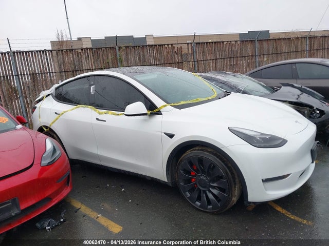 7SAYGDEF4PF684388 Tesla Model Y