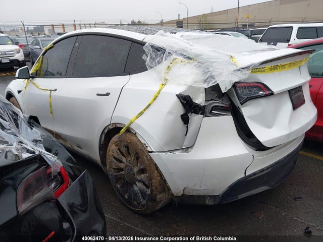 7SAYGDEF4PF684388 Tesla Model Y