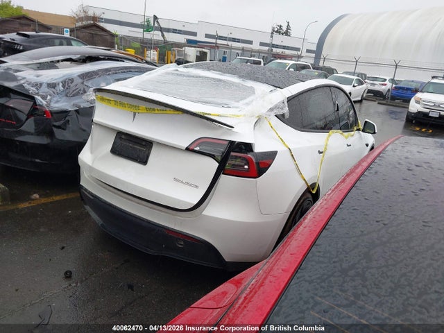 7SAYGDEF4PF684388 Tesla Model Y