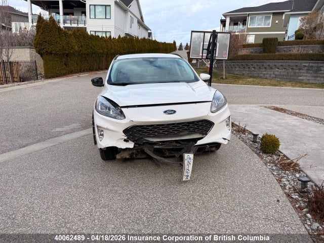 1FMCU9H62MUA72245 Ford ESCAPE SEL
