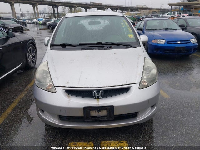 2007 Honda Fit მანქანა იყიდება აუქციონზე, vin: JHMGD384X7S821132, აუქციონის ნომერი: 40062504