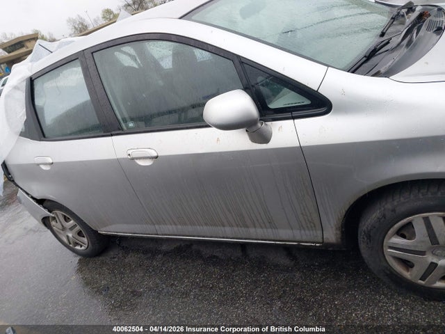 2007 Honda Fit მანქანა იყიდება აუქციონზე, vin: JHMGD384X7S821132, აუქციონის ნომერი: 40062504
