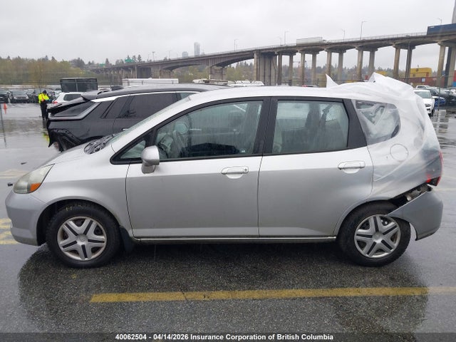 2007 Honda Fit მანქანა იყიდება აუქციონზე, vin: JHMGD384X7S821132, აუქციონის ნომერი: 40062504