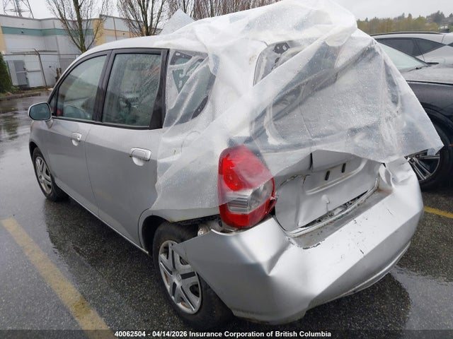 2007 Honda Fit მანქანა იყიდება აუქციონზე, vin: JHMGD384X7S821132, აუქციონის ნომერი: 40062504