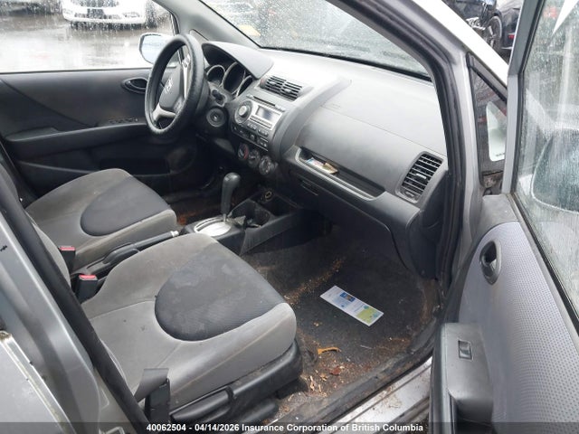 2007 Honda Fit მანქანა იყიდება აუქციონზე, vin: JHMGD384X7S821132, აუქციონის ნომერი: 40062504