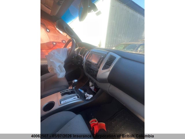 2015 Toyota Tacoma Double Cab Long Bed მანქანა იყიდება აუქციონზე, vin: 5TFMU4FN5FX033494, აუქციონის ნომერი: 40062507