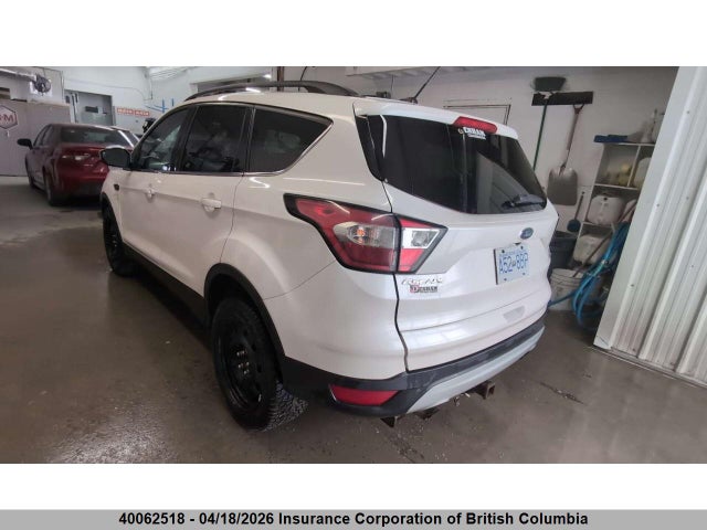 1FMCU9GD5JUD10908 Ford ESCAPE SE