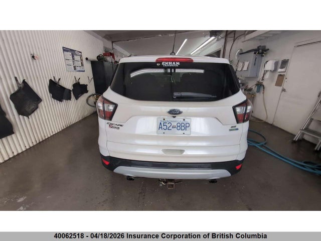 1FMCU9GD5JUD10908 Ford ESCAPE SE