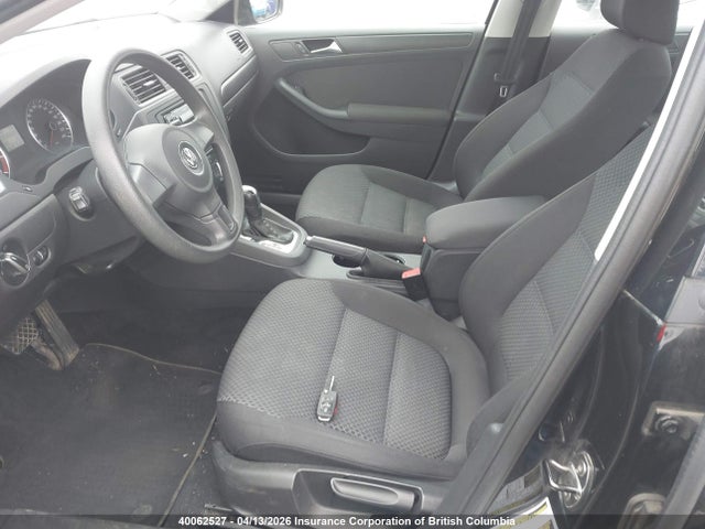40062527 :رقم المزاد ، 3VWDX7AJ3CM302460 vin ، 2012 Volkswagen Jetta مزاد بيع
