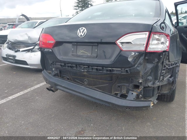 40062527 :رقم المزاد ، 3VWDX7AJ3CM302460 vin ، 2012 Volkswagen Jetta مزاد بيع