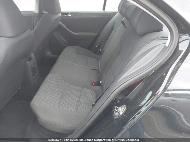 40062527 :رقم المزاد ، 3VWDX7AJ3CM302460 vin ، 2012 Volkswagen Jetta مزاد بيع